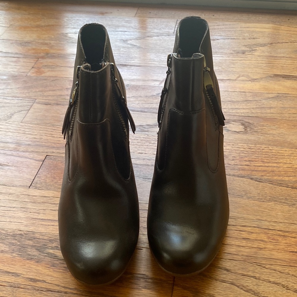 UGG australia size 6.5 Brown
